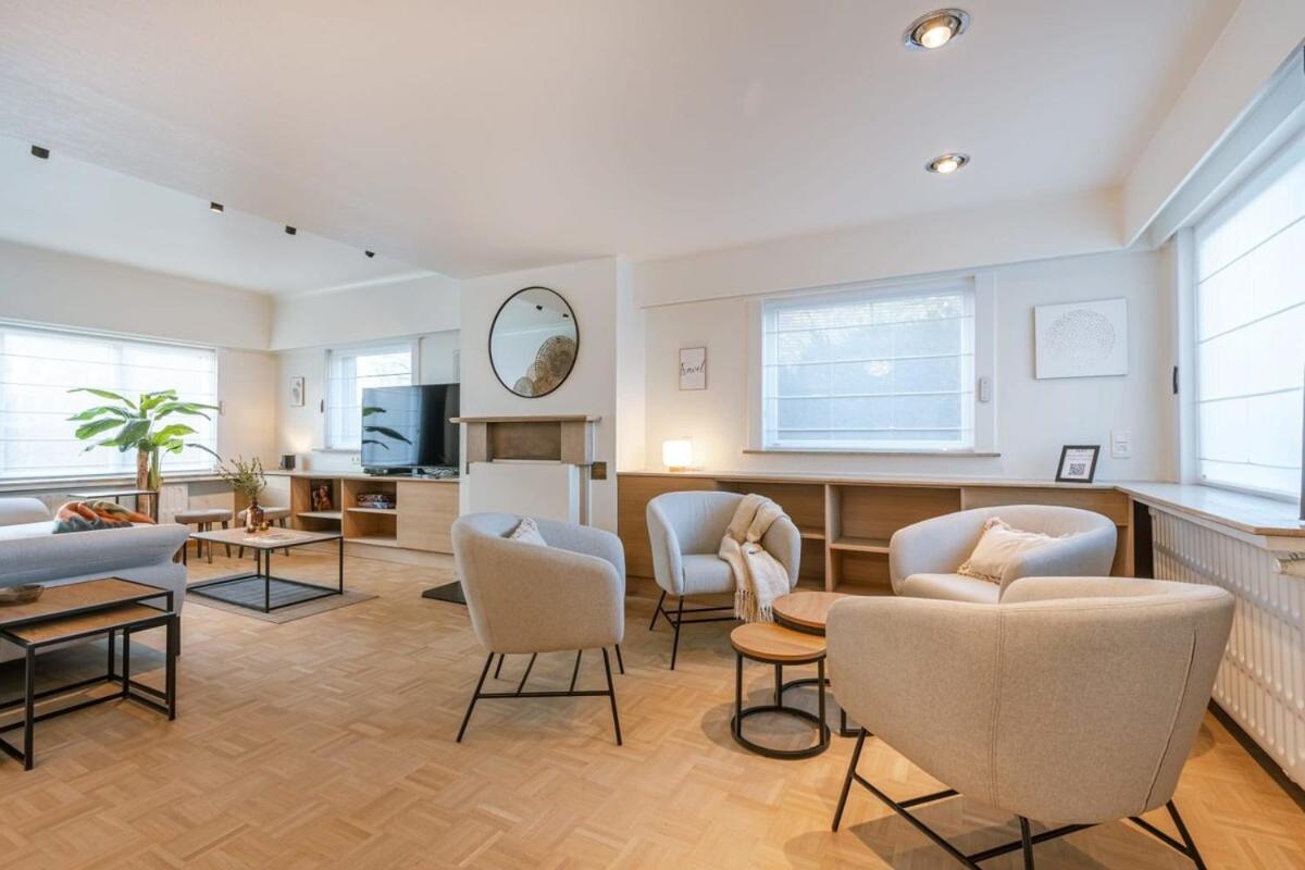 Bruges Vacations - Spacious house with garden for family and friends - Property Image 1