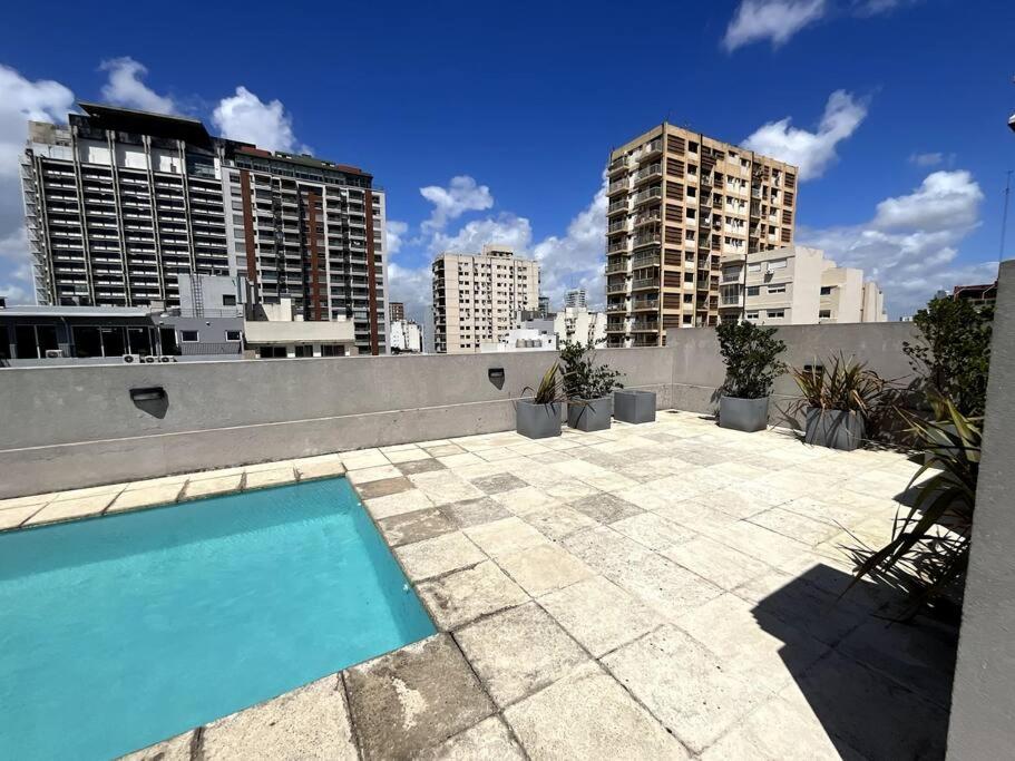 Luminoso studio con piscina en Palermo
