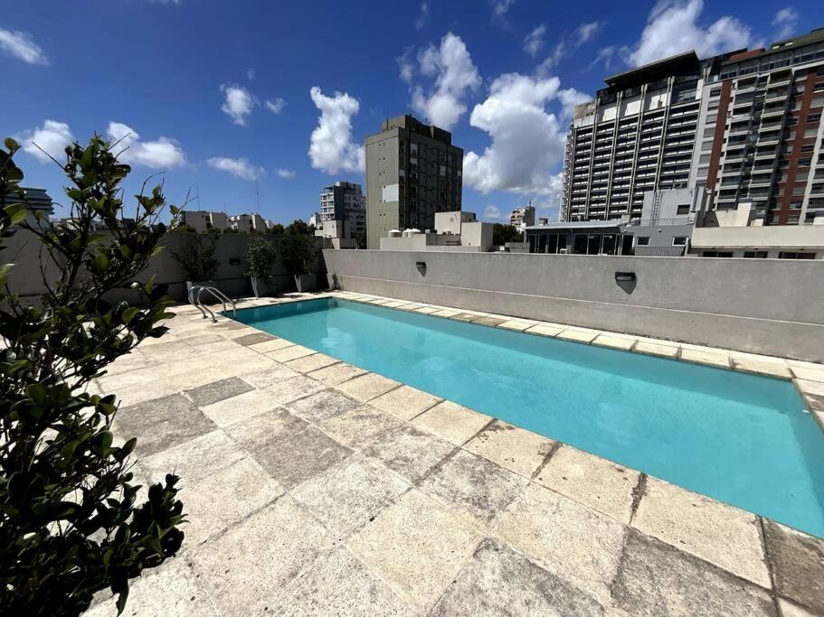Luminoso studio con piscina en Palermo