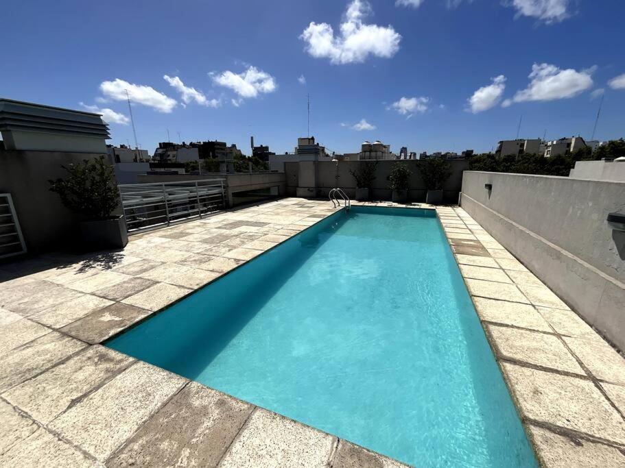 Luminoso studio con piscina en Palermo