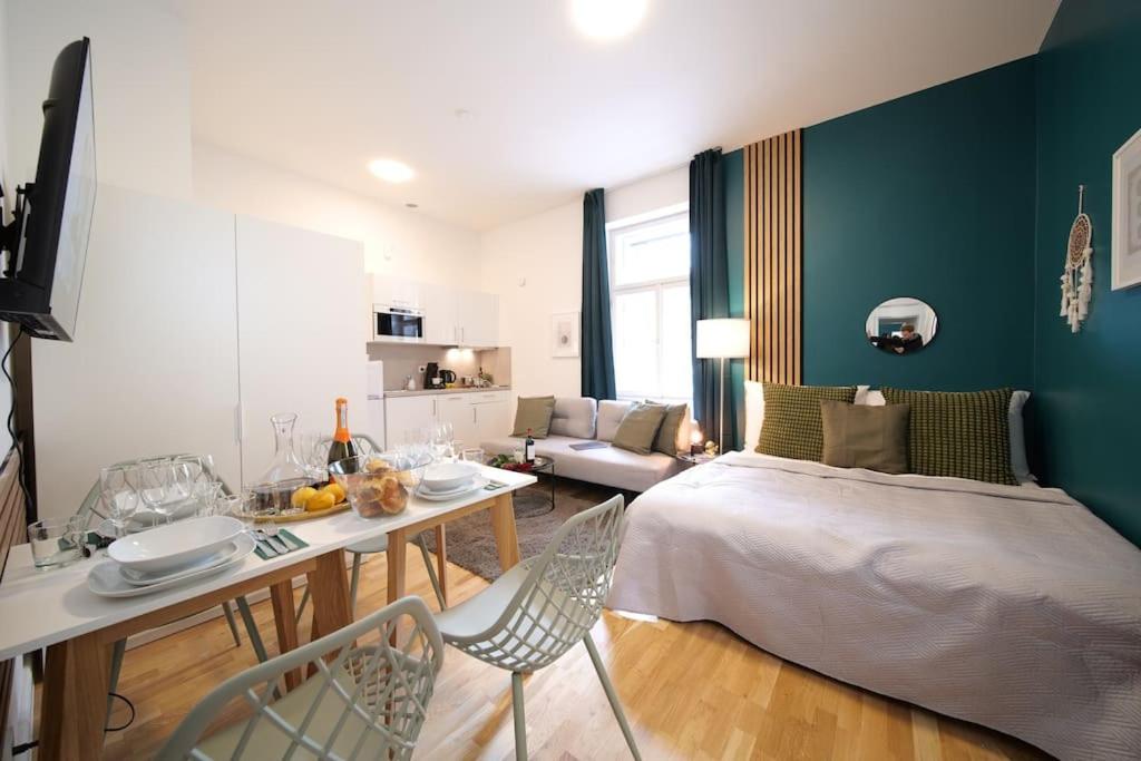 Cavallo Business M - 1BD Apartments City Center