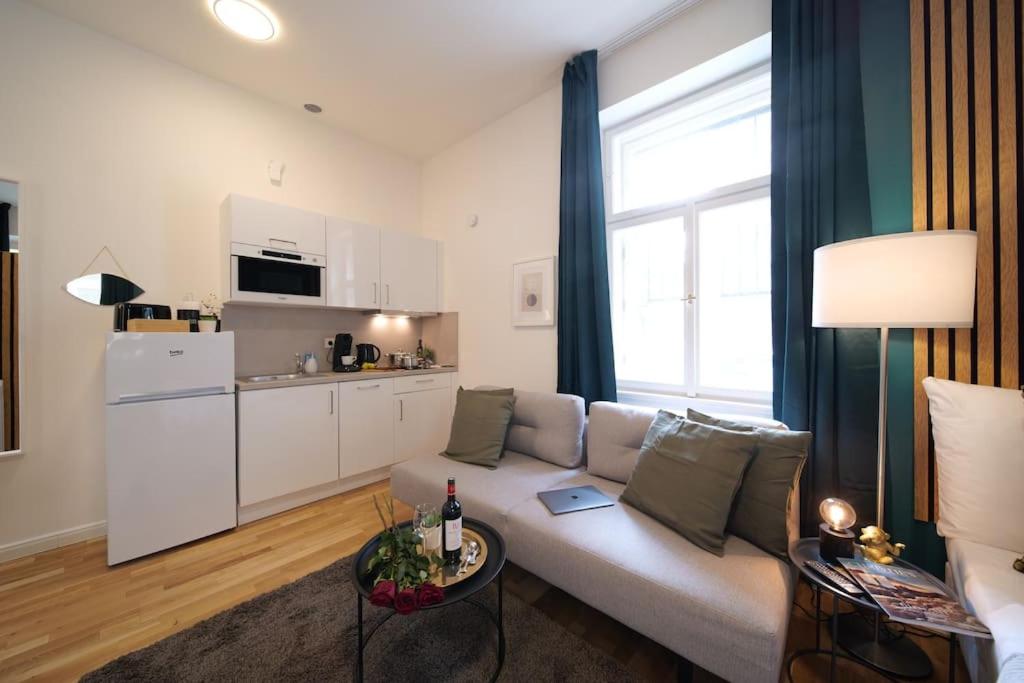 Cavallo Business M - 1BD Apartments City Center