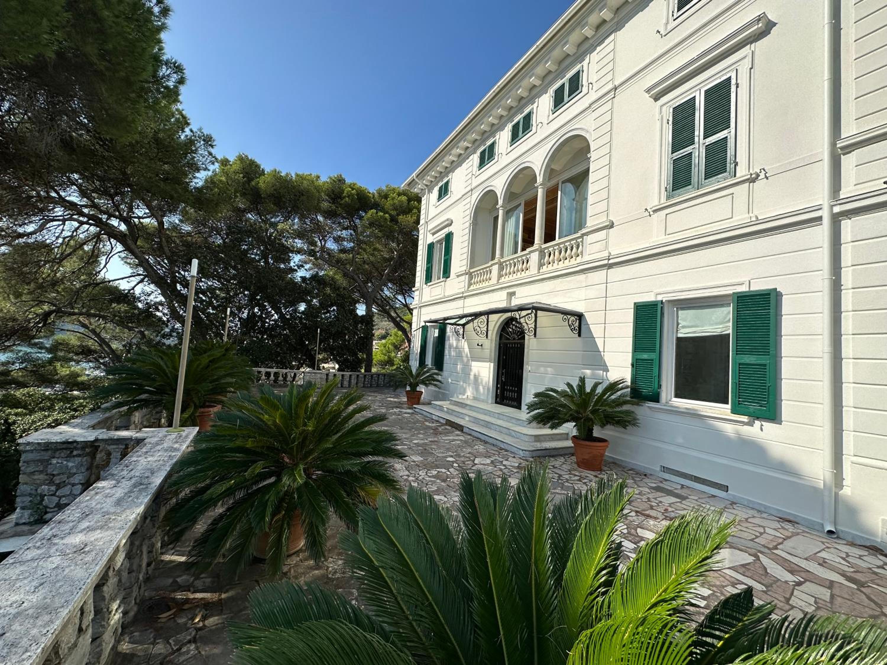 Villa Doria 16 Pax by VILLASRETREATS view 5