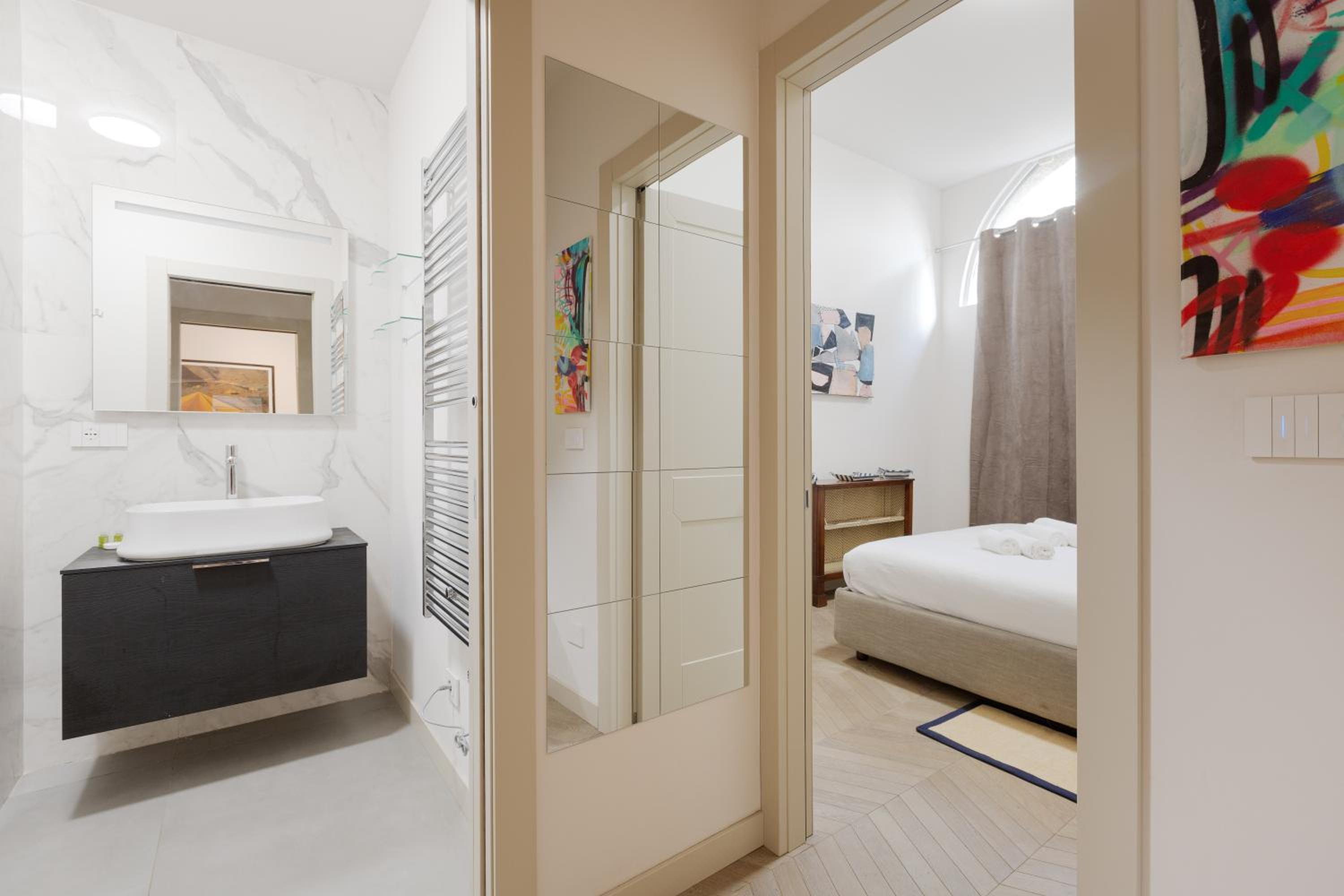 GuestHost - Cordusio Enchanting Apartment