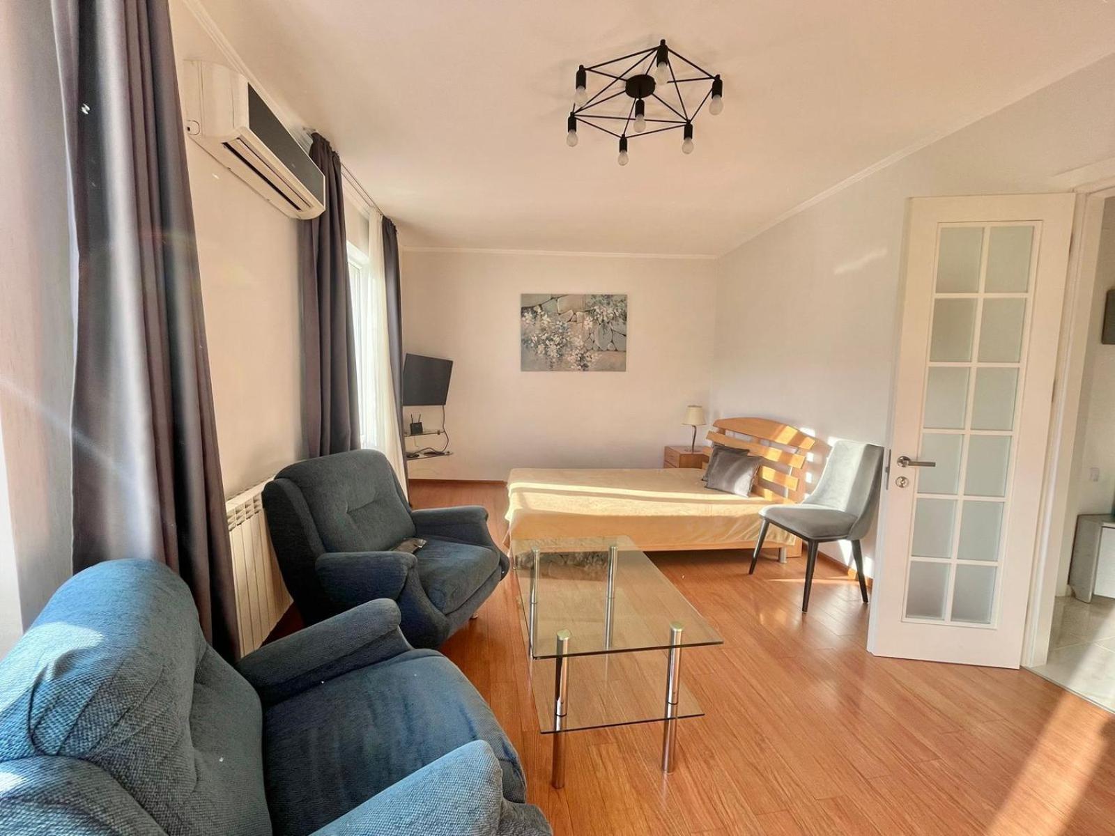 Victoria's Apartment