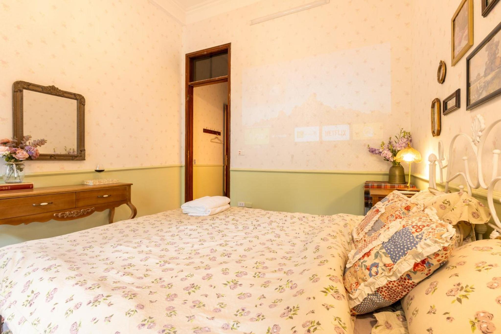 Quiet house near Old Quater 550m