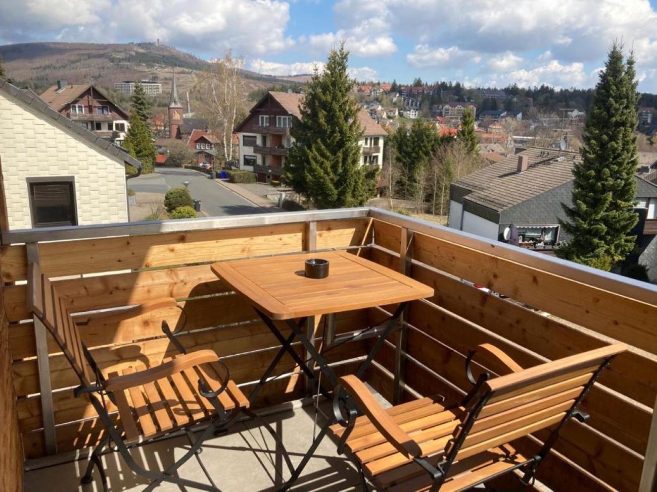 BergButzen mit Balkon