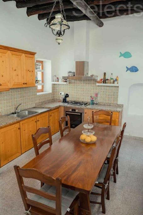 Charming Ibiza villa