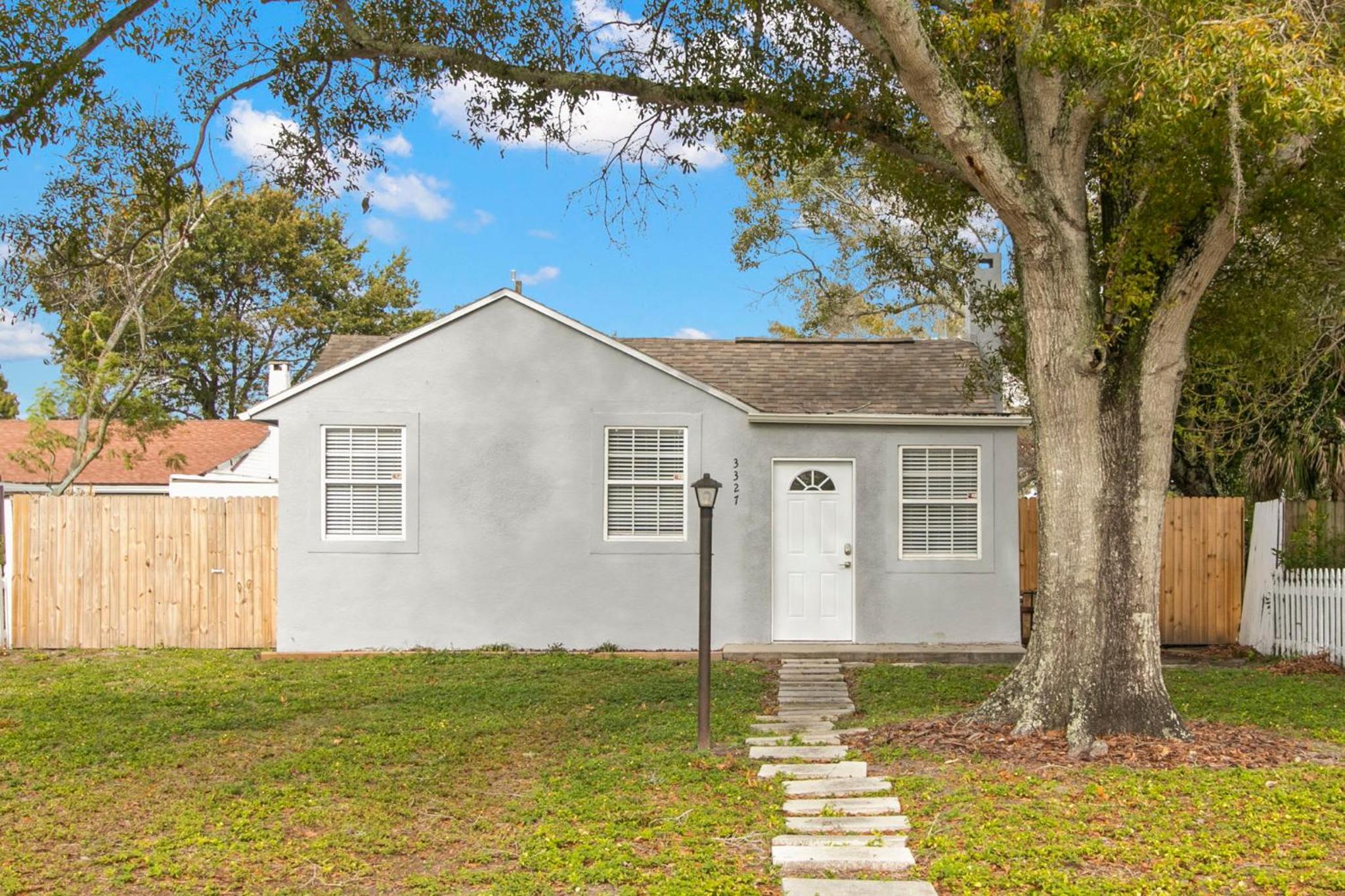 NEW St Pete Retreat - Newly Updated Pet Friendly