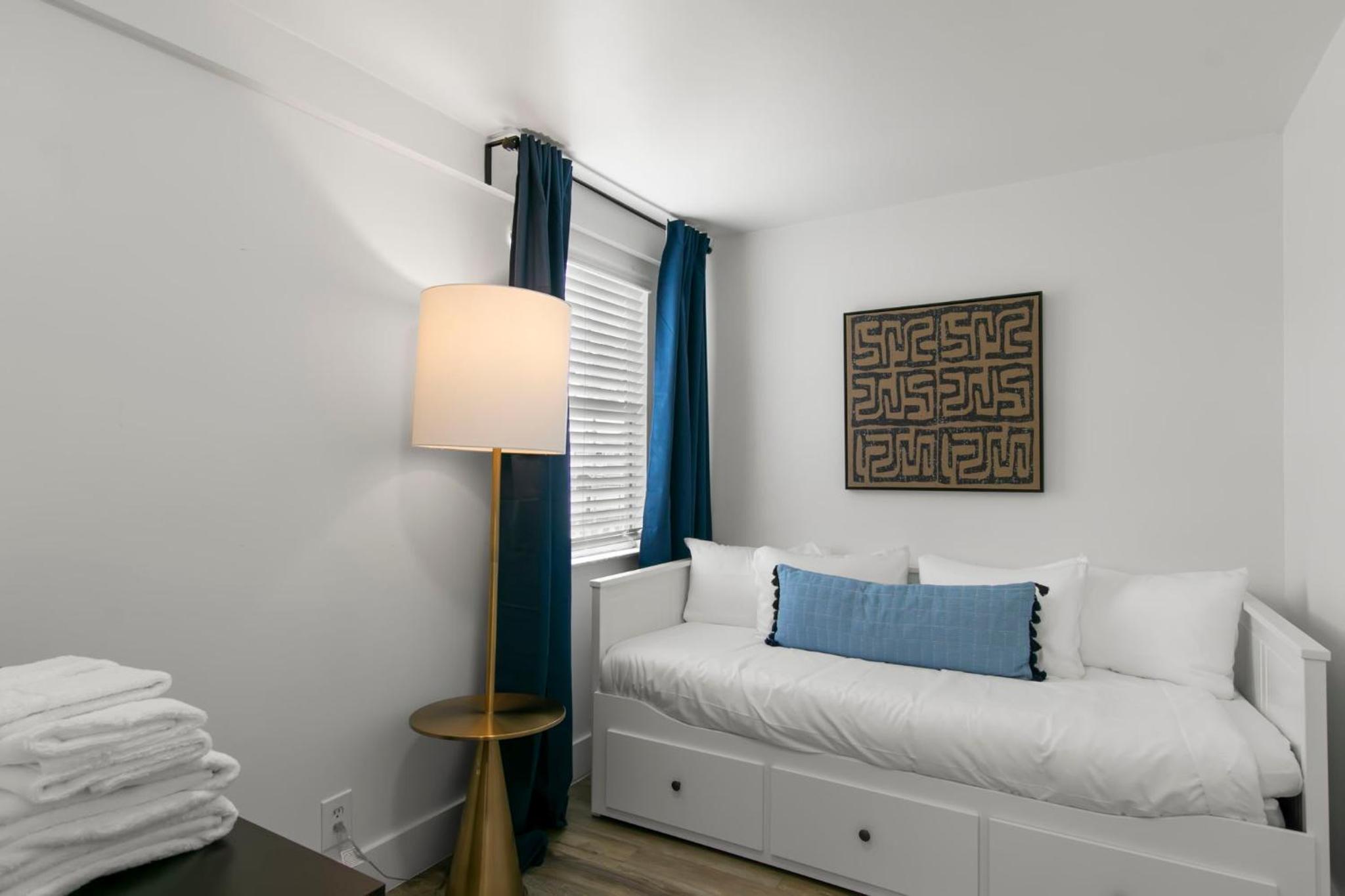 NEW St Pete Retreat - Newly Updated Pet Friendly, photo 17