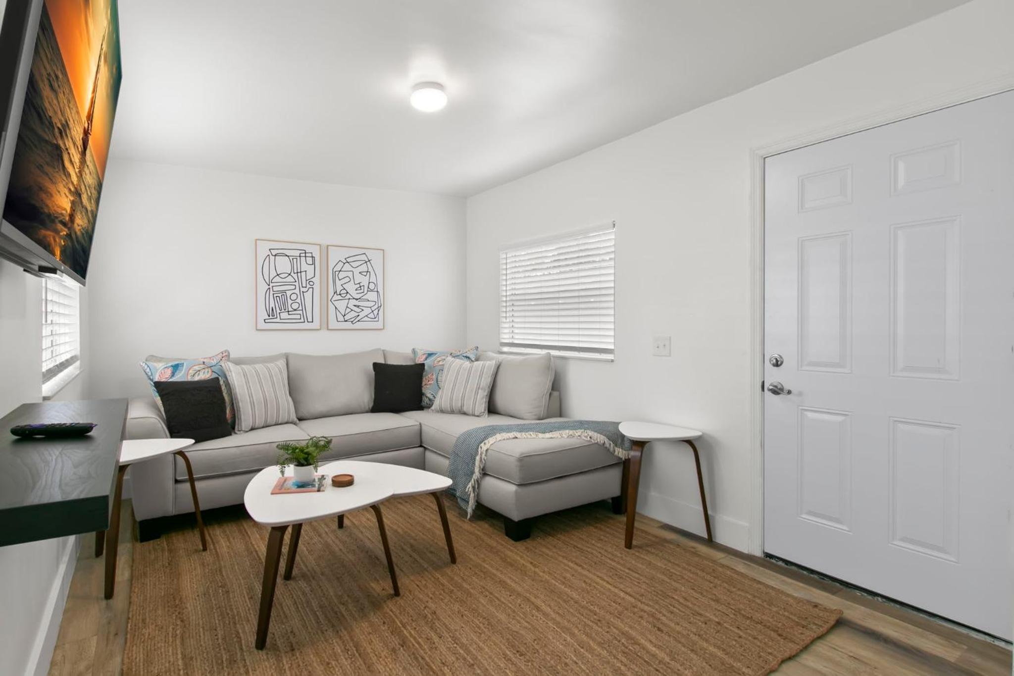 NEW St Pete Retreat - Newly Updated Pet Friendly