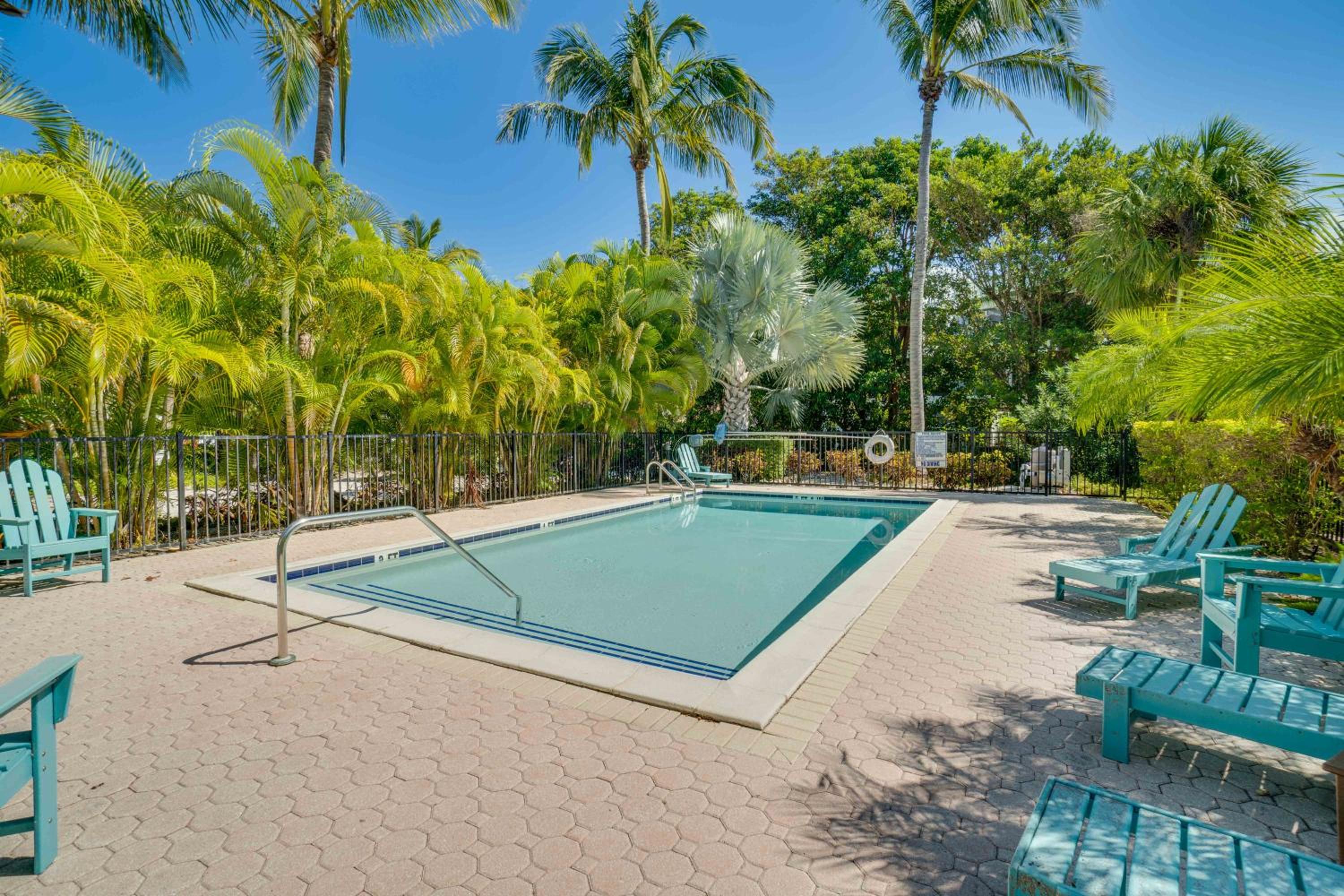 Gulf Front Property in Hidden Cove Unit 2 on Holmes Beach view 4