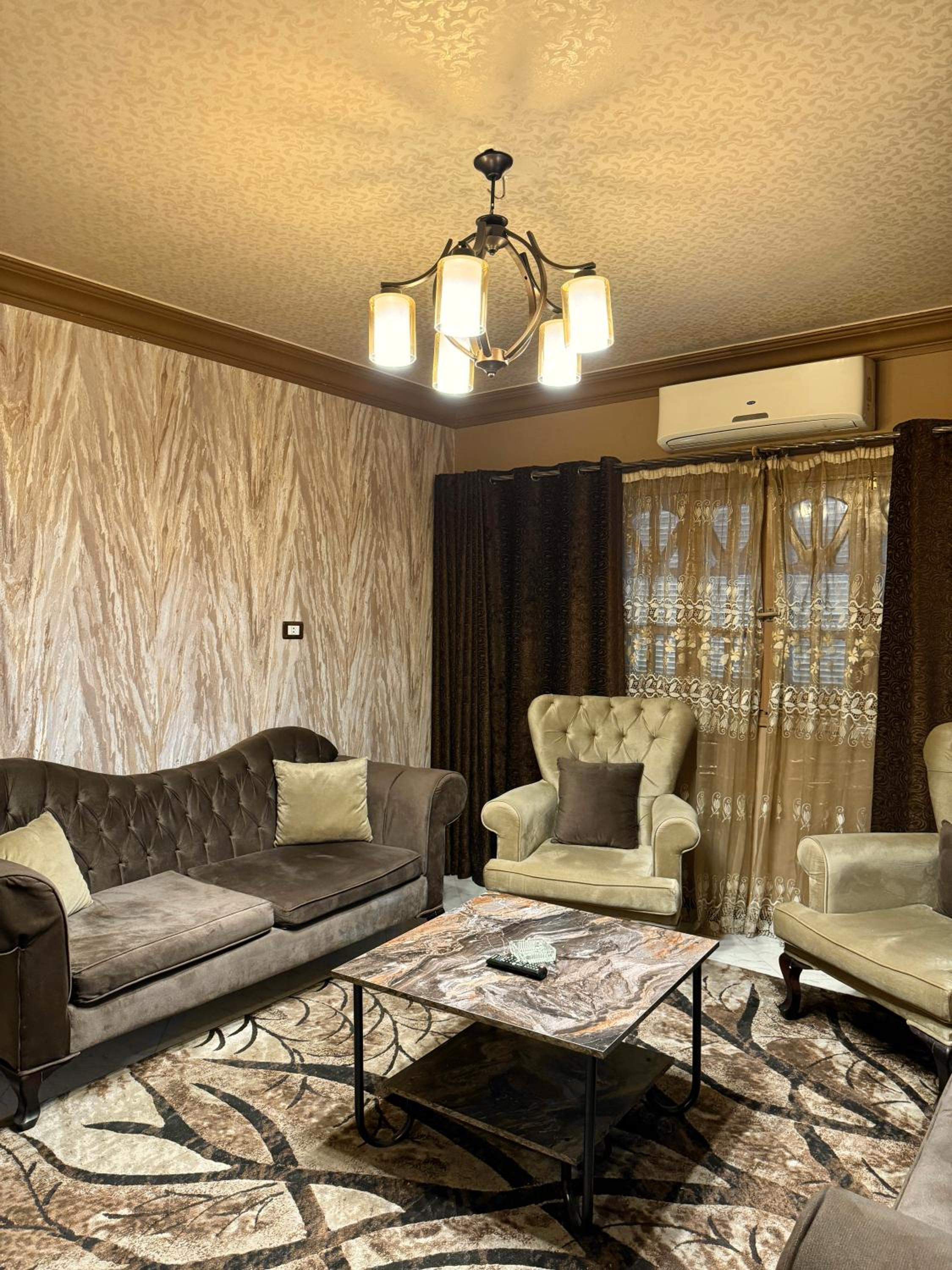 Diamond Apartment
