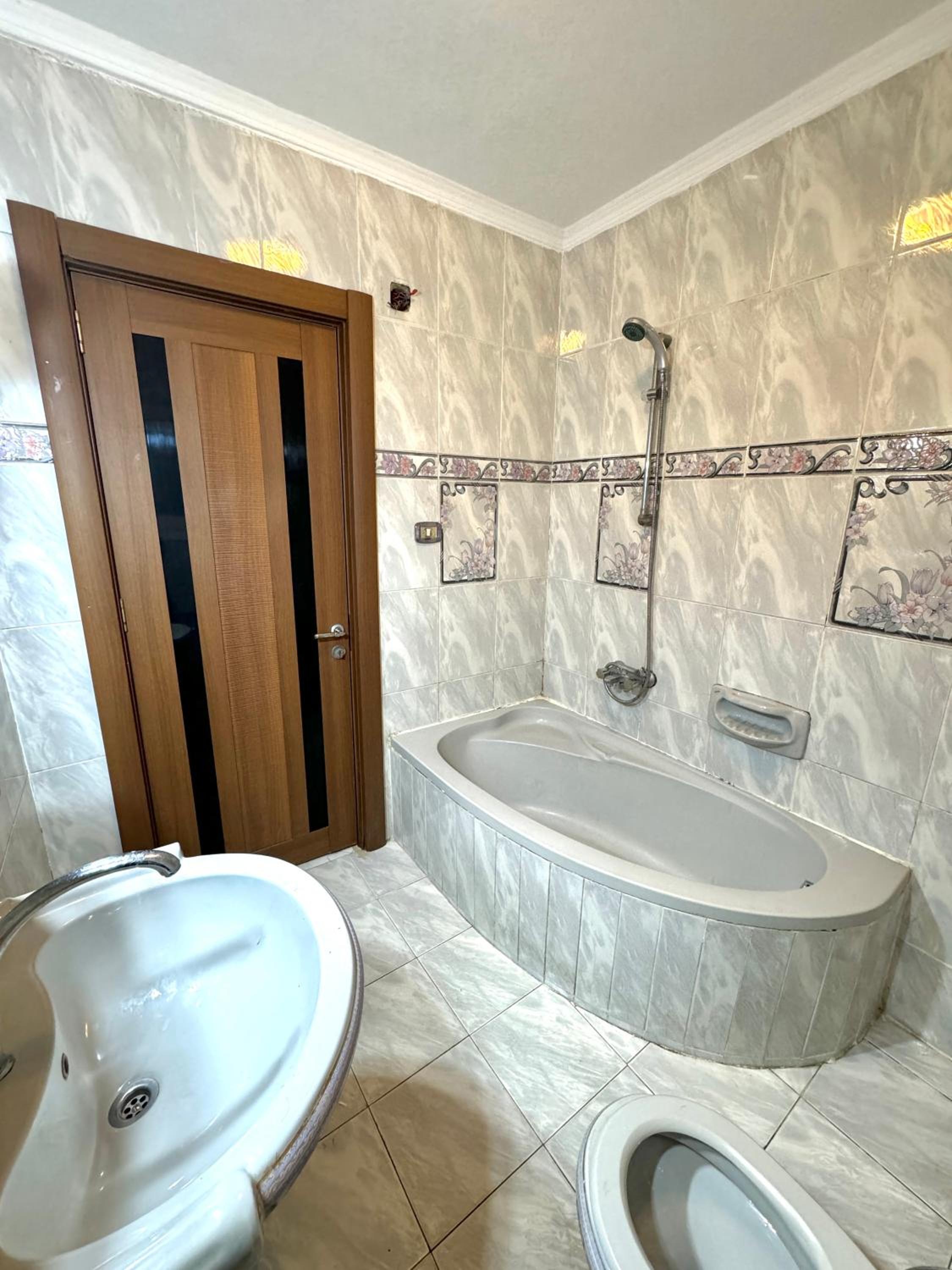 Diamond Apartment