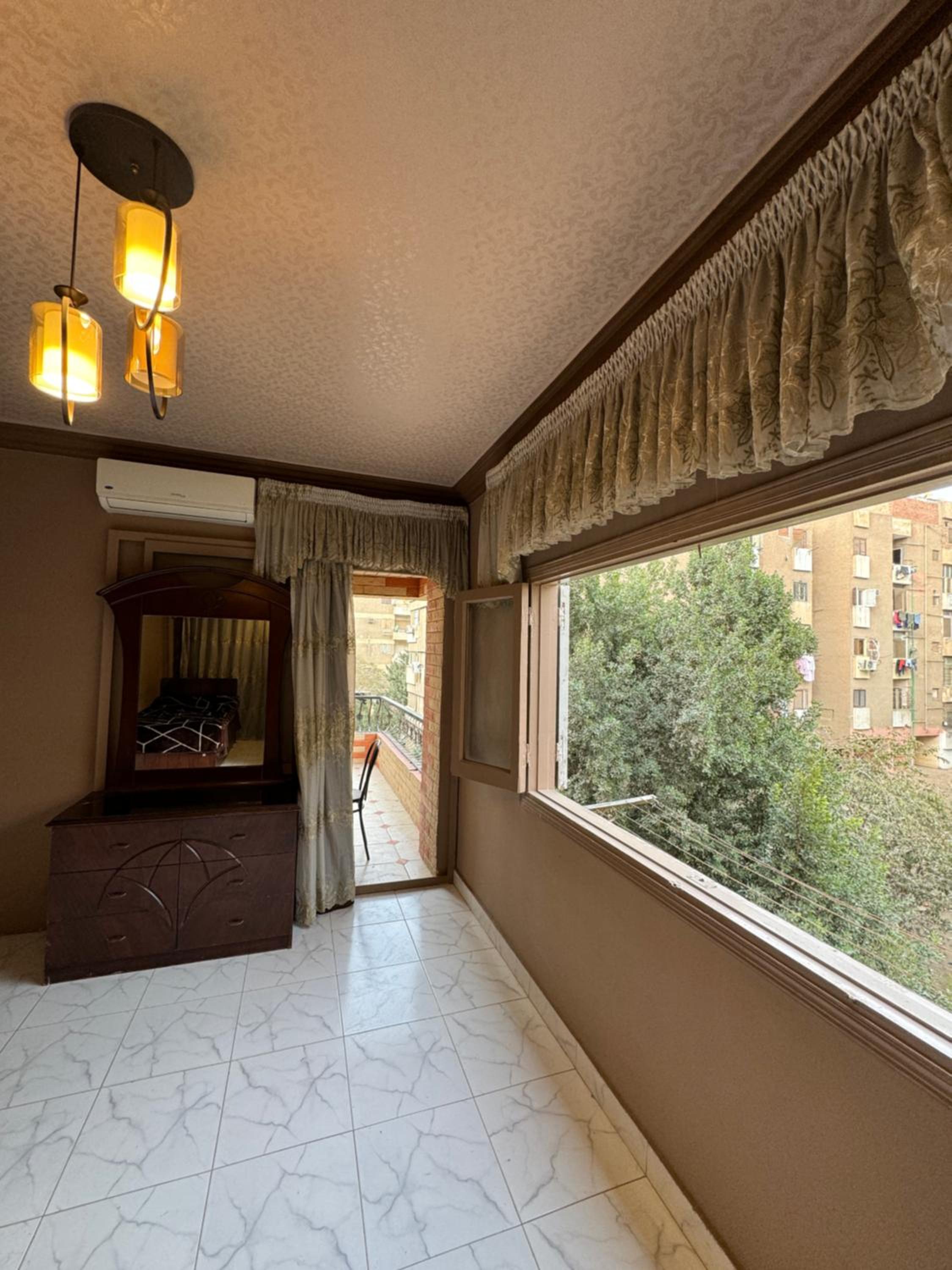 Diamond Apartment