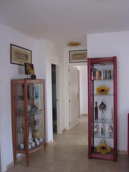 Acogedor apartamento con vistas al Mediterráneo.