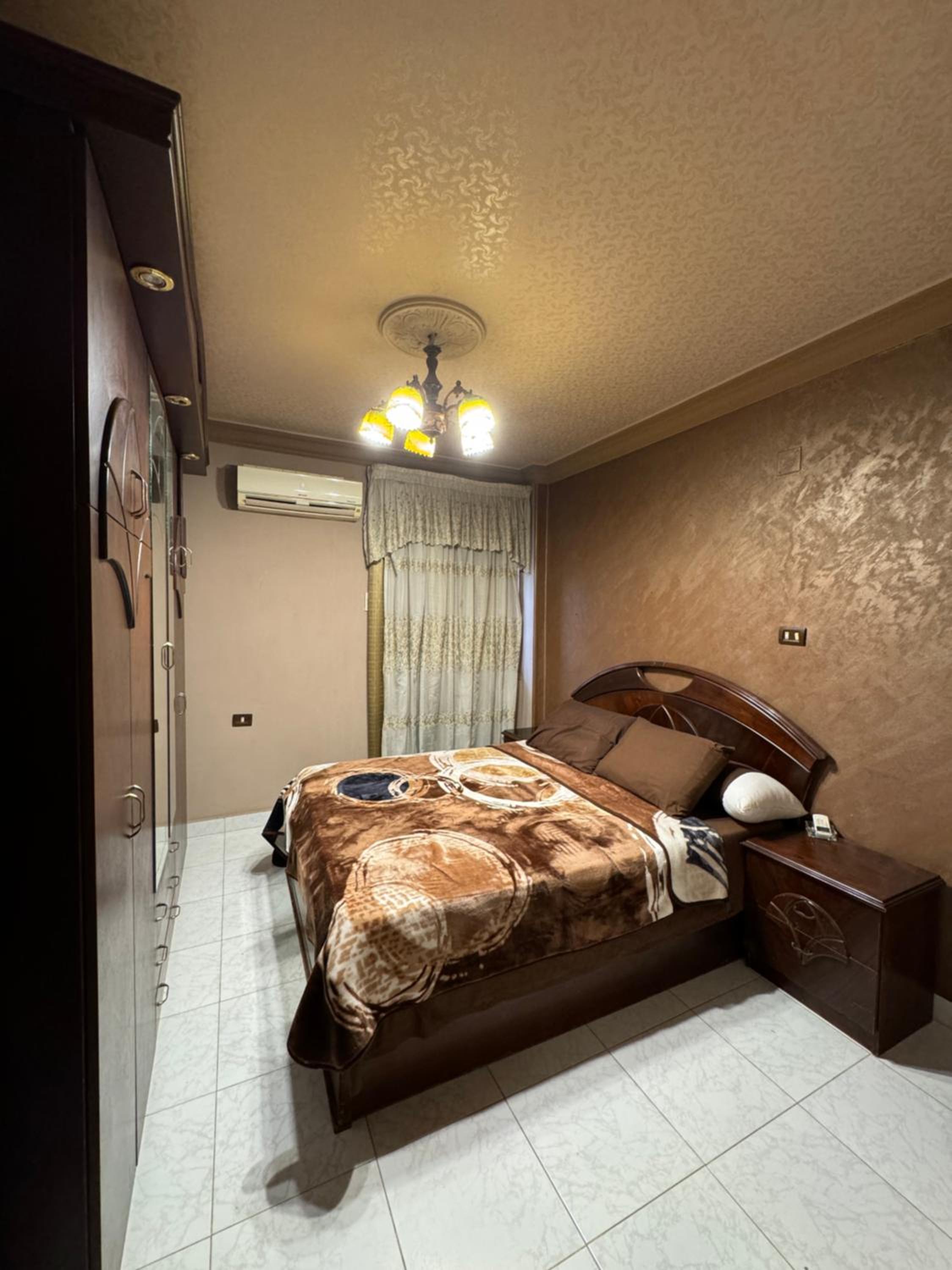 Diamond Apartment