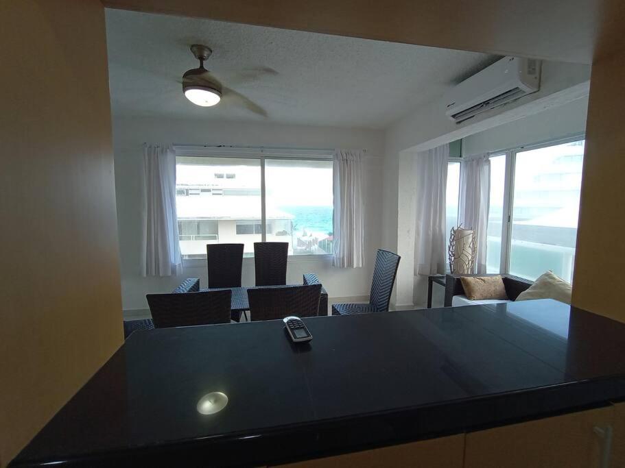 Acogedor condo con vista al MAR