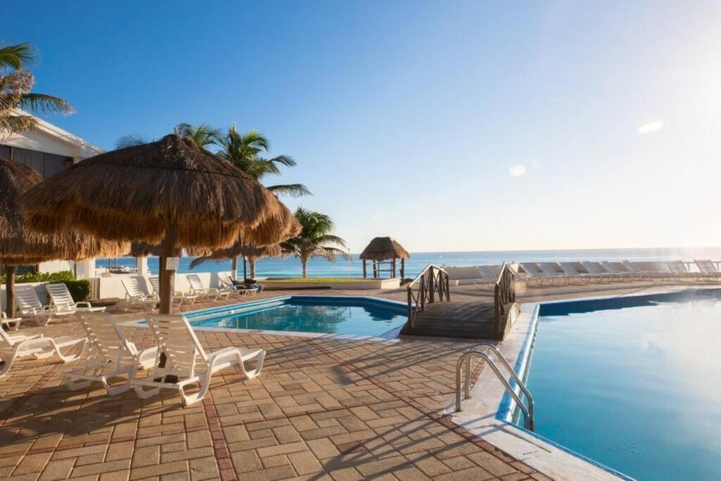 Acogedor condo con vista al MAR