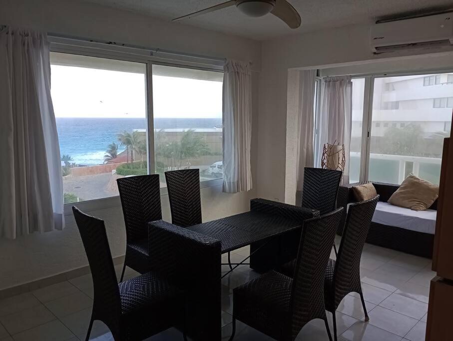 Acogedor condo con vista al MAR