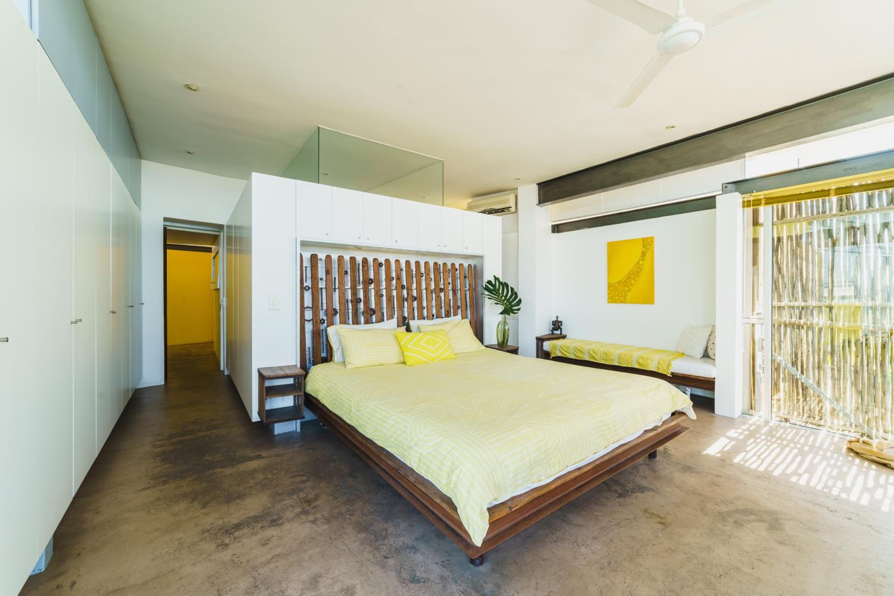 Ocean Views Open Plan Pool 4Bed view 3