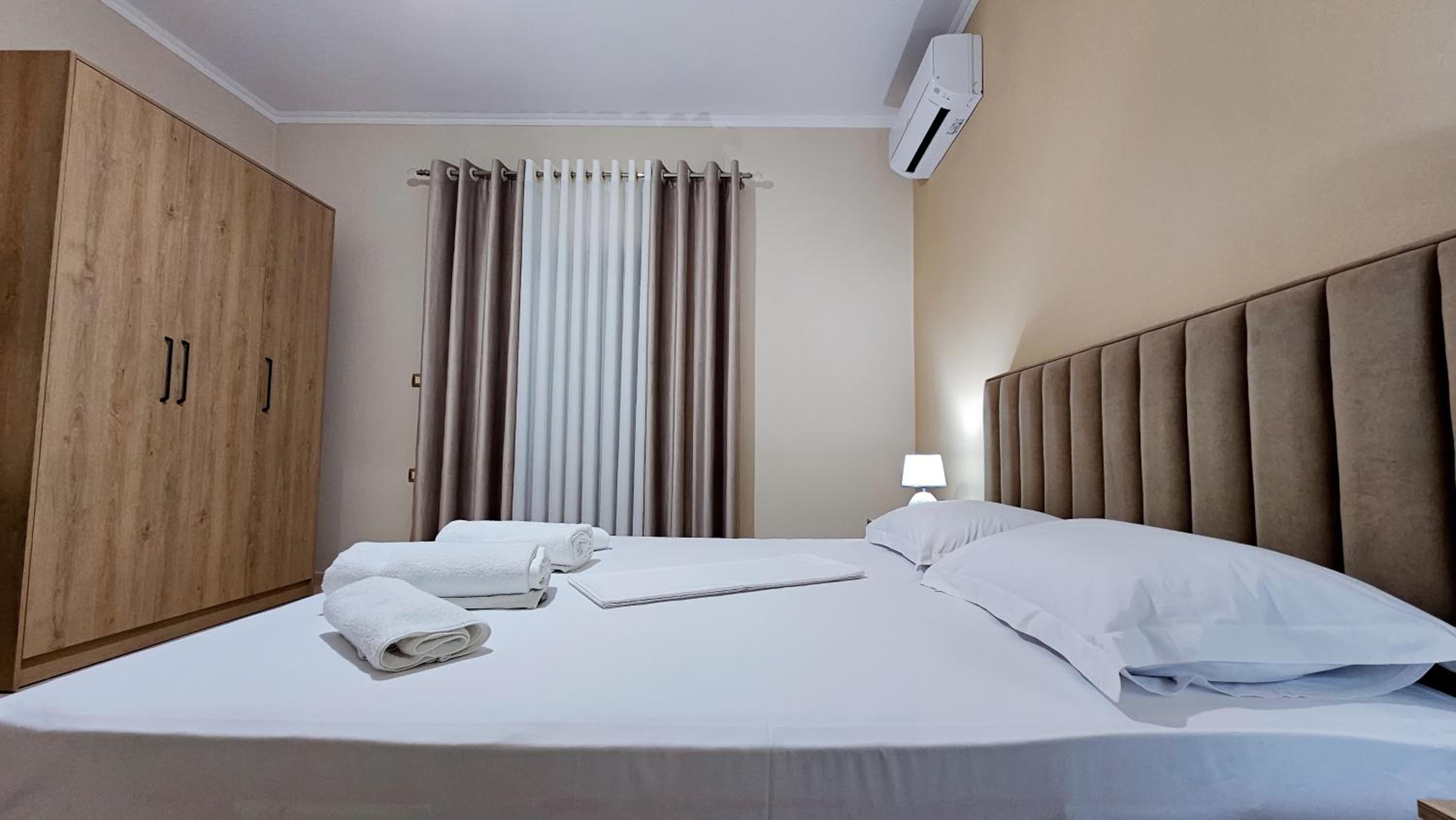 Guest House Edison