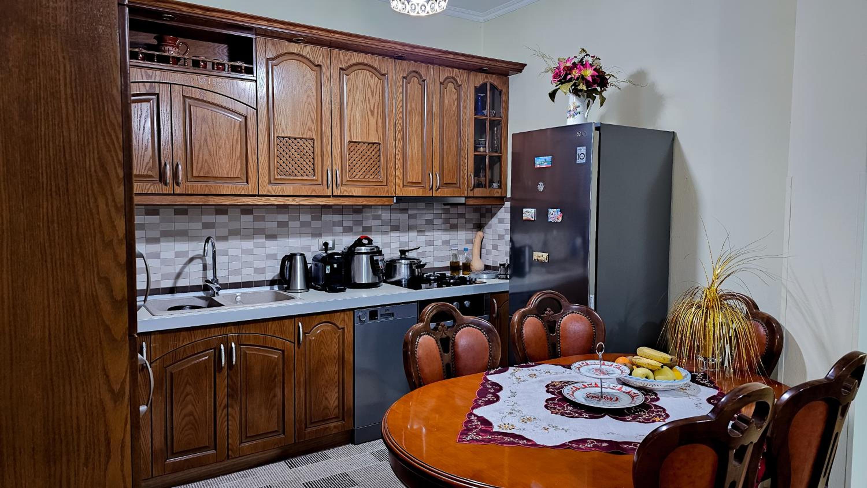 Guest House Edison photo 4