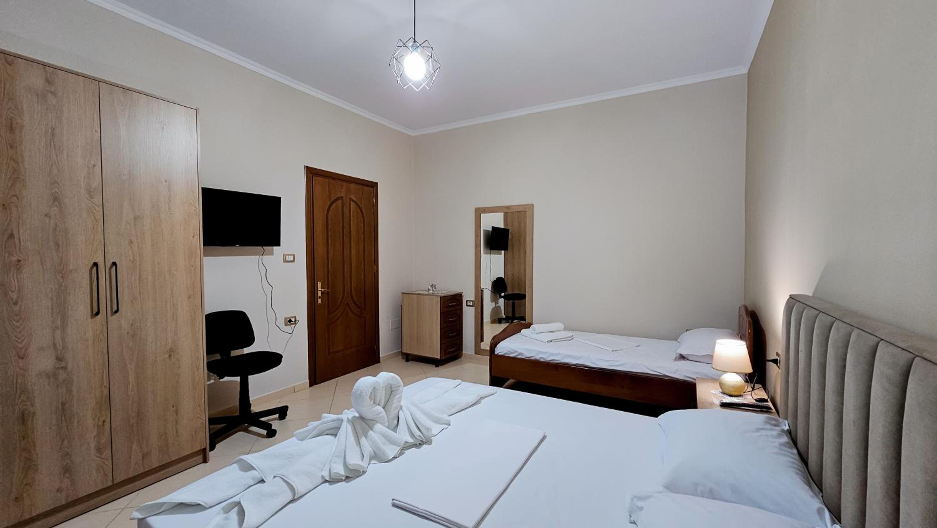 Guest House Edison