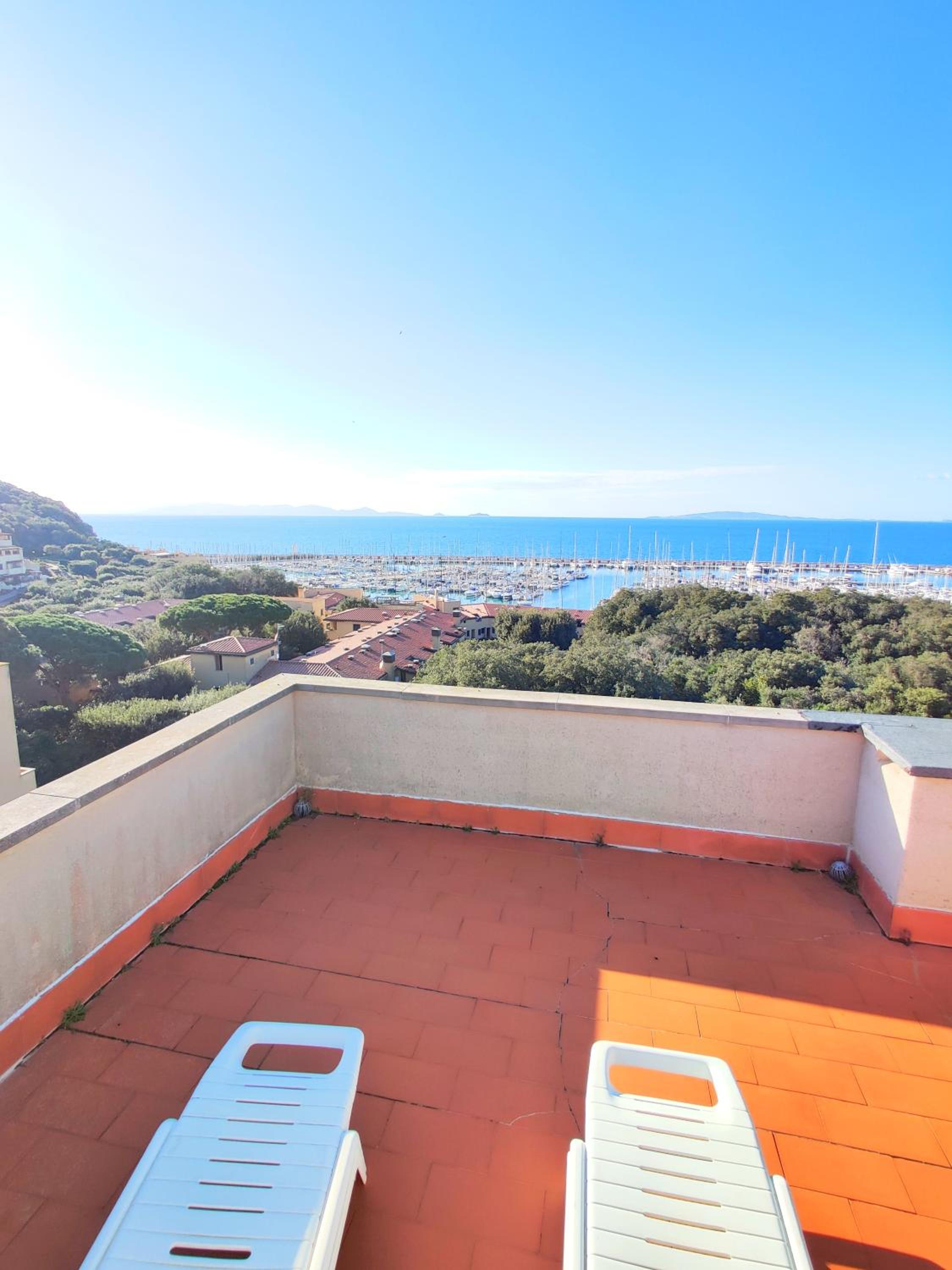 Holiday Homes Marina apartments