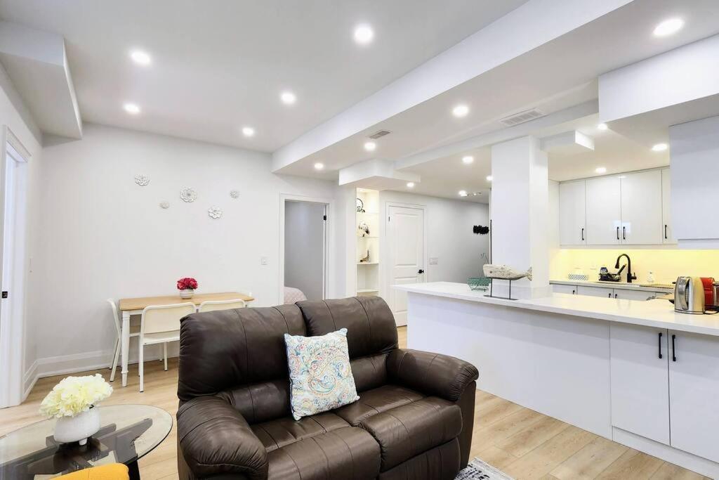 Serene High-celling Retreat - Property Image 2