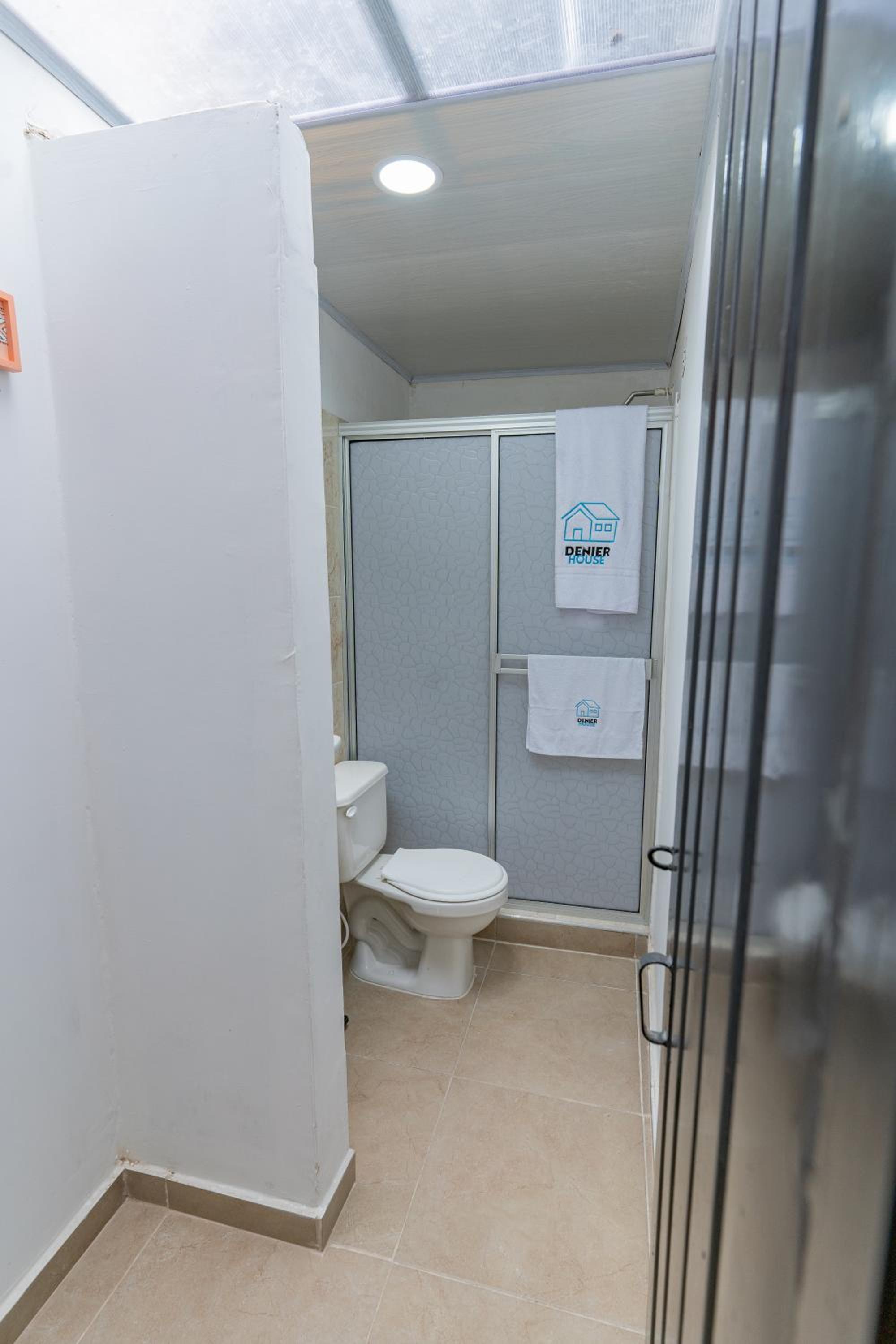 Denier House Guabinal - Cerca de Centros Comerciales