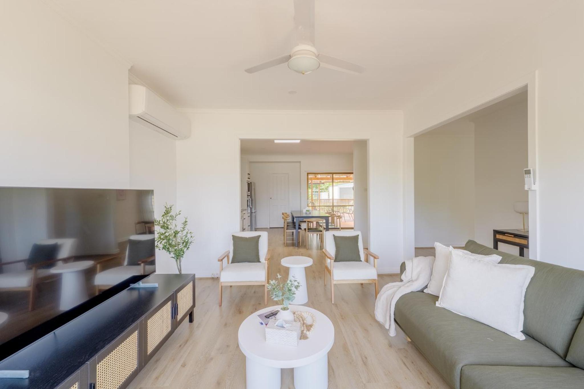 Hobart Riverside Cosy 4BR - 10mins to Hobart CBD