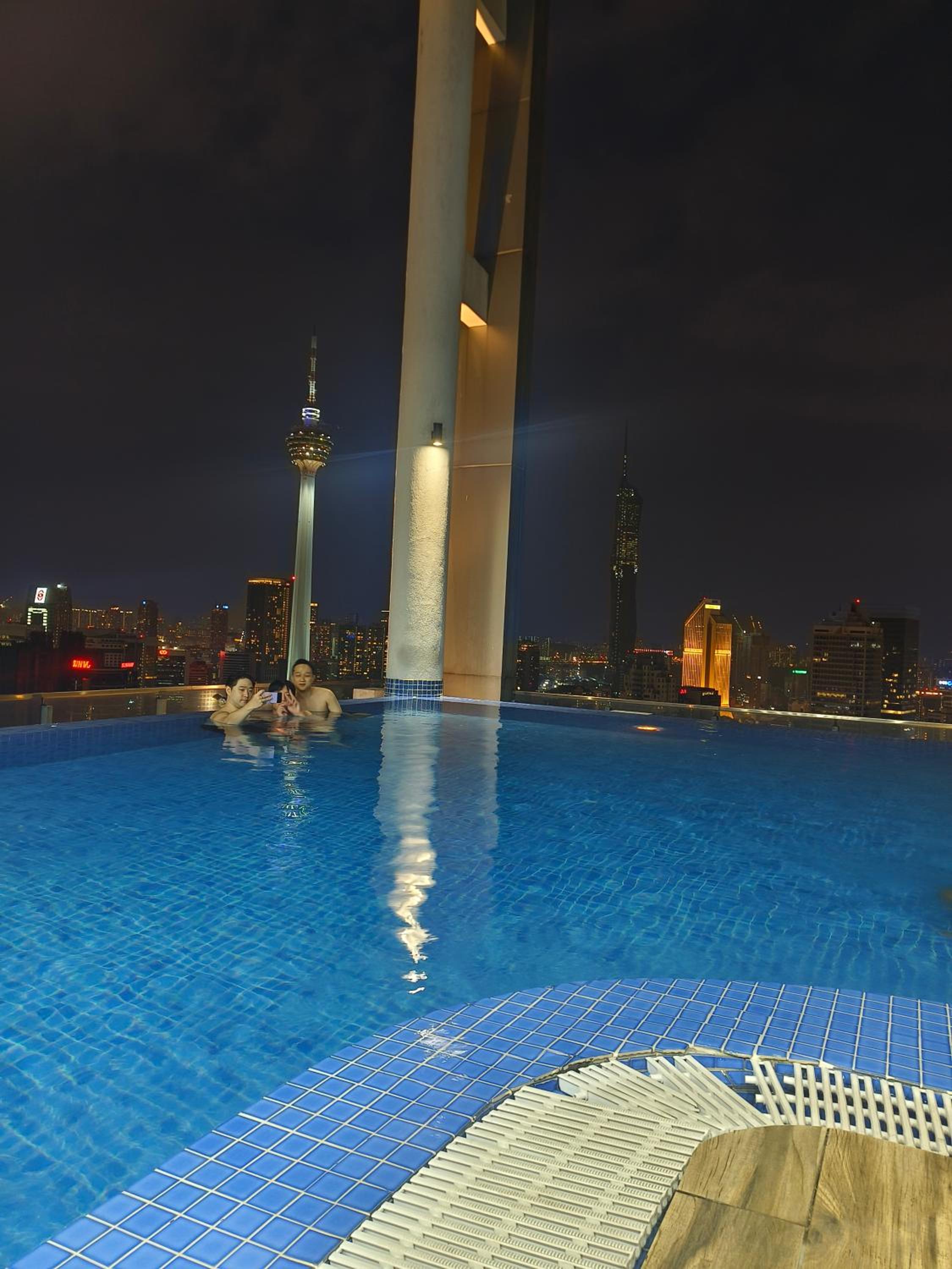 The colony Luxary Sweet home klcc