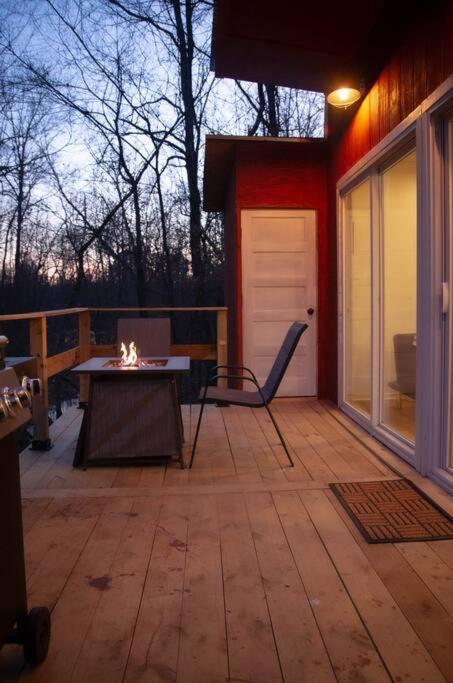 Romantic Wooded Treehouse Oasis