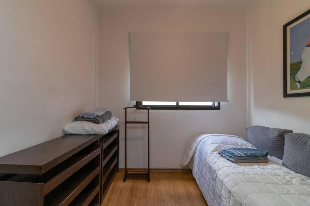 JD0121 I Apartmento proximo Ibirapuera Park and Paulista Av