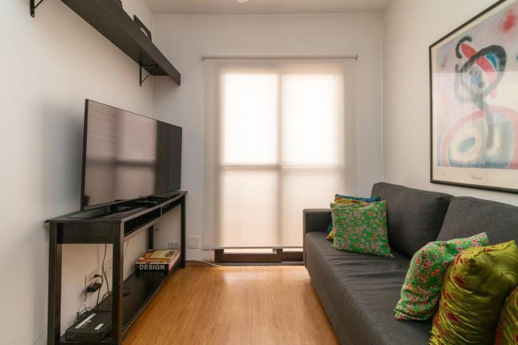 JD0121 I Apartmento proximo Ibirapuera Park and Paulista Av