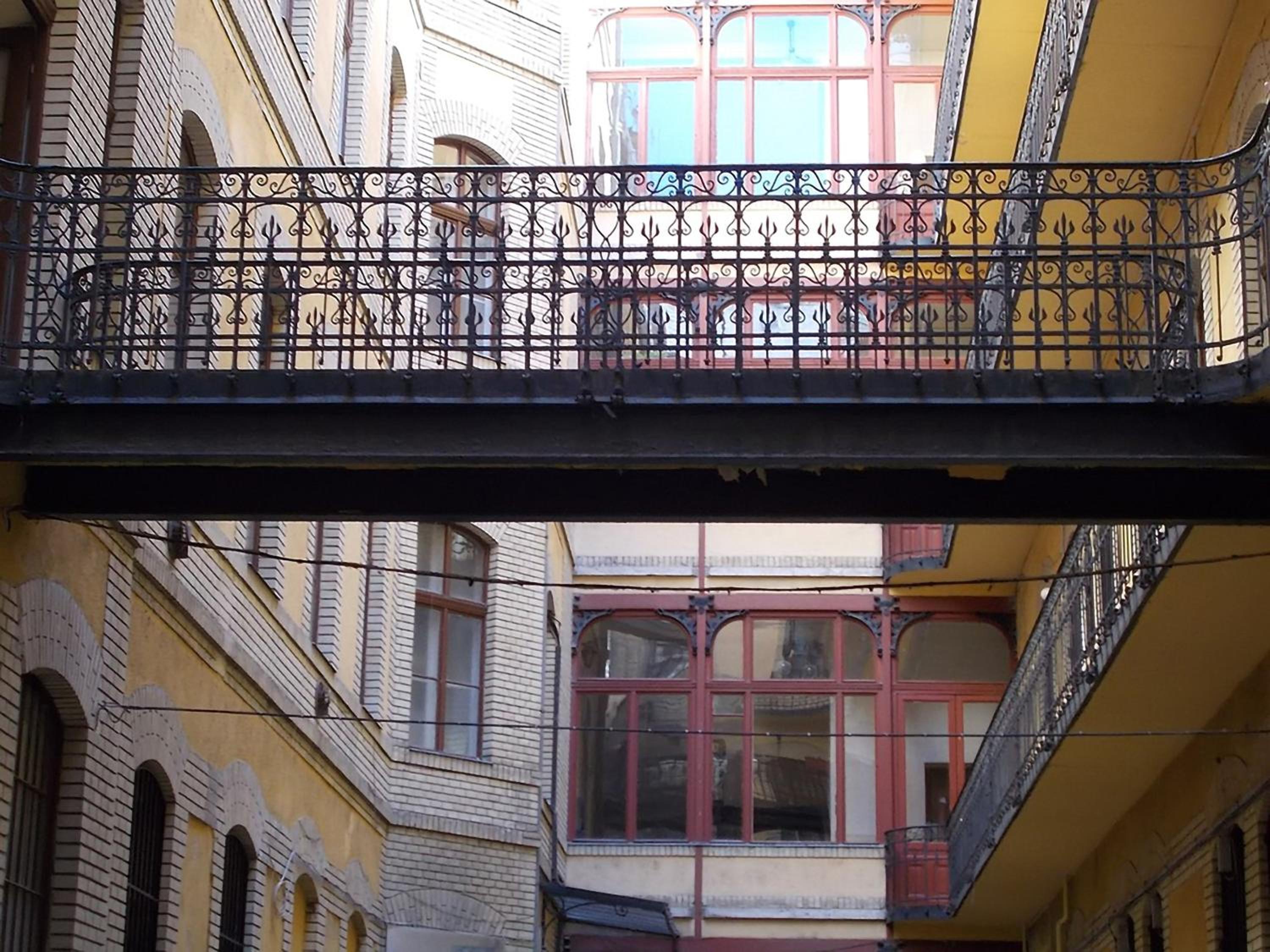 Photo 12