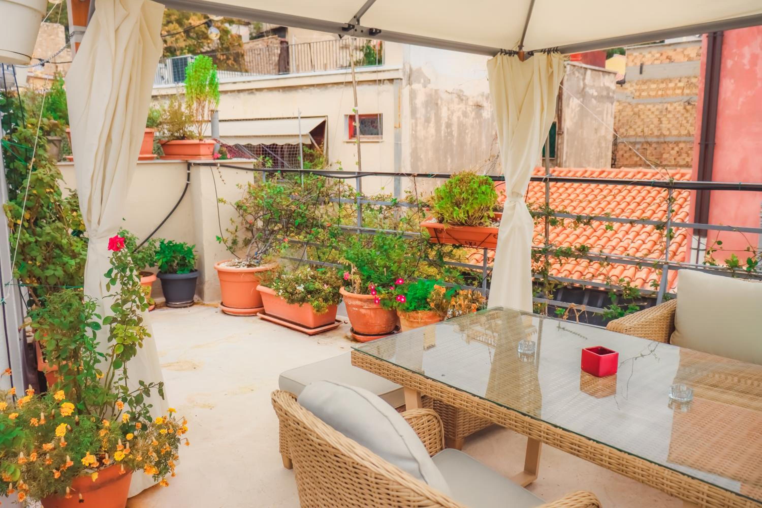 The Acropolis House of Flowers~Private Roof Garden