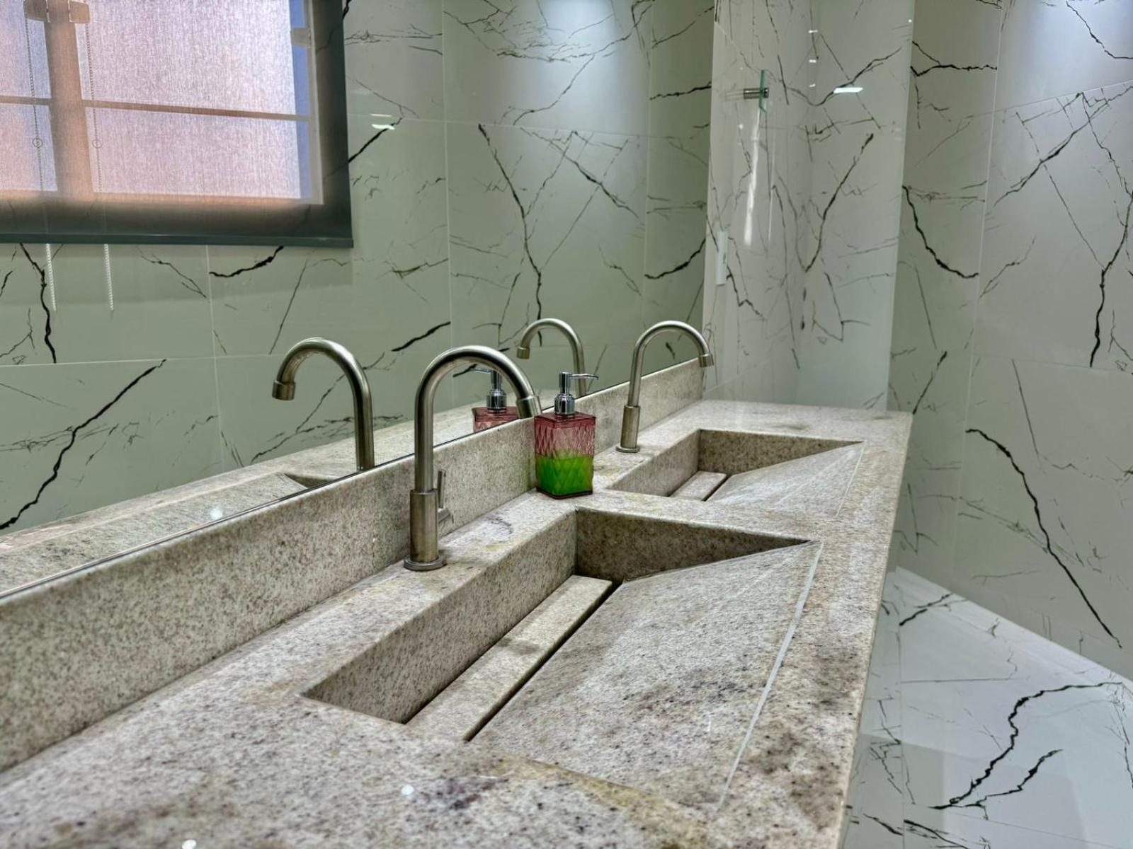 Apartamentos a 200m do centro - Hospedaria Villa da Pedra