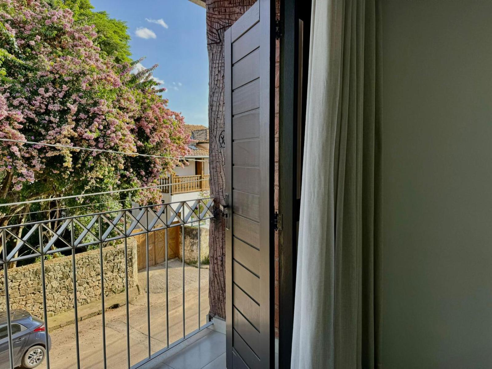 Apartamentos a 200m do centro - Hospedaria Villa da Pedra