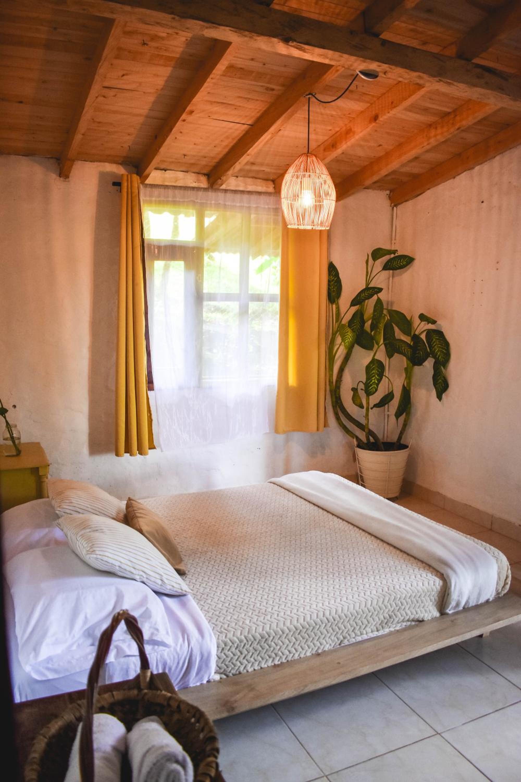 Casa Profunda - Santa Elena