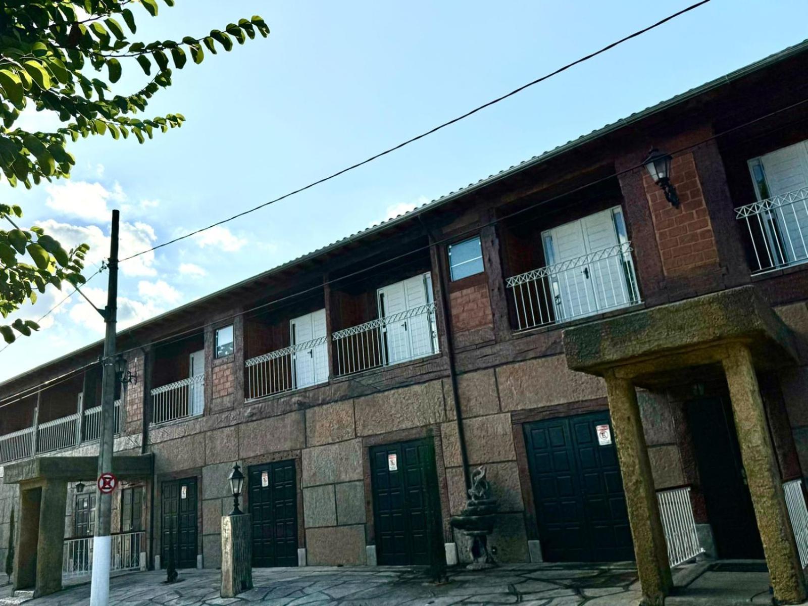 Apartamentos a 200m do centro - Hospedaria Villa da Pedra