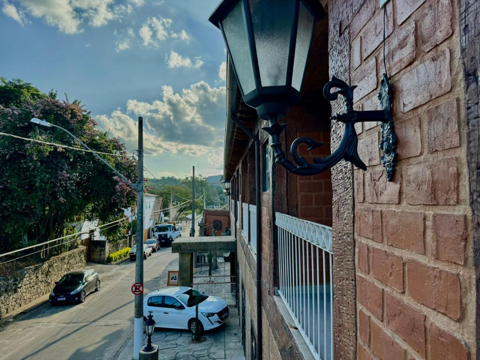 Apartamentos a 200m do centro - Hospedaria Villa da Pedra