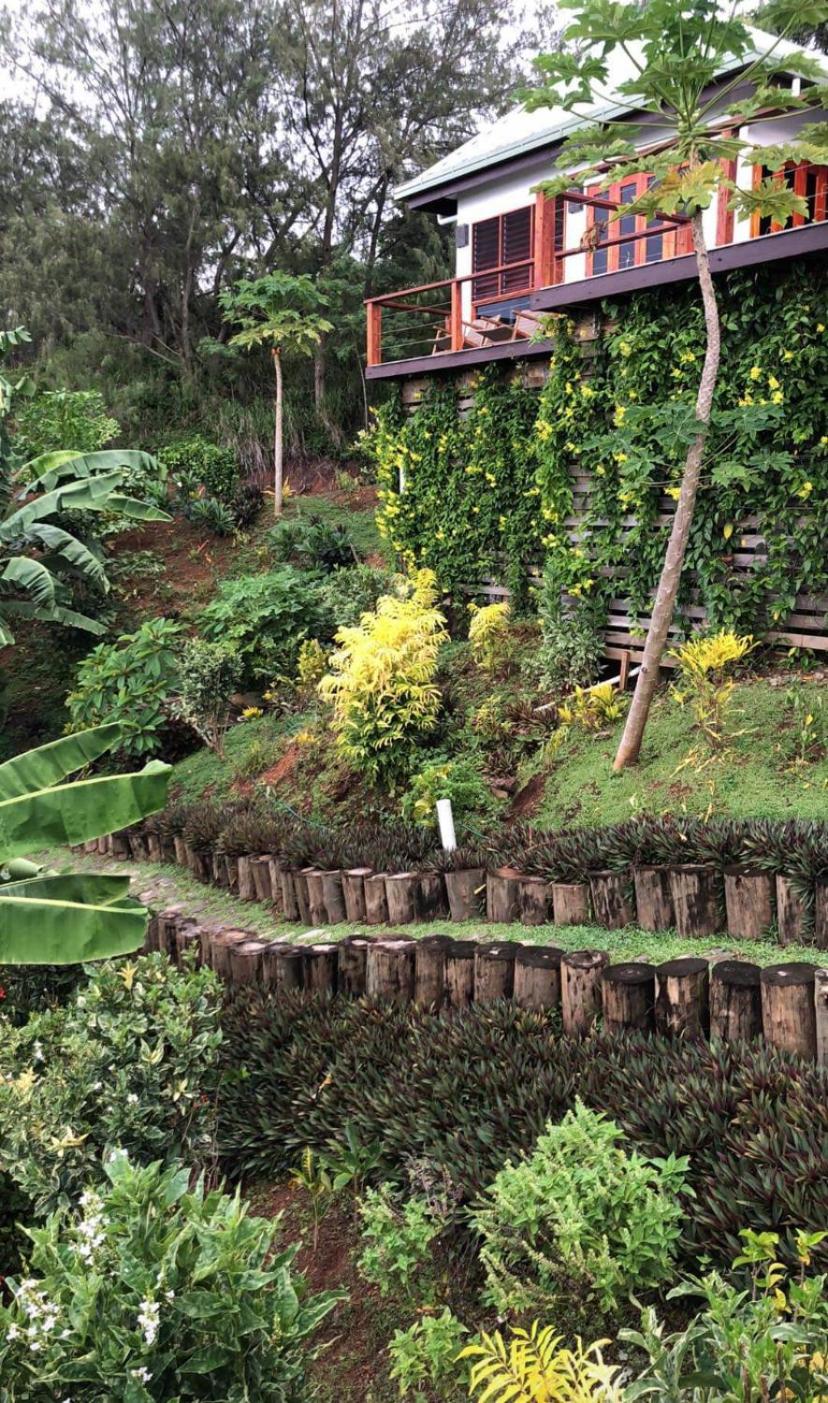 Private Oceanfront Fijian Villa Sleeps 8