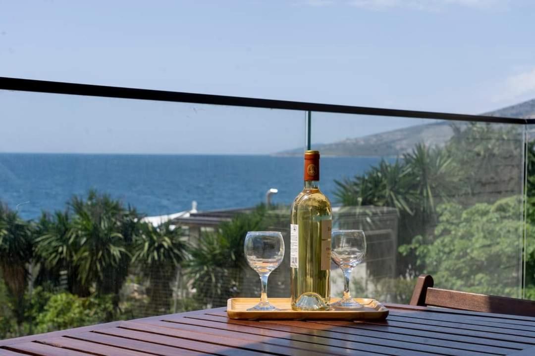 Beachfront Apartments- Horizon Residence