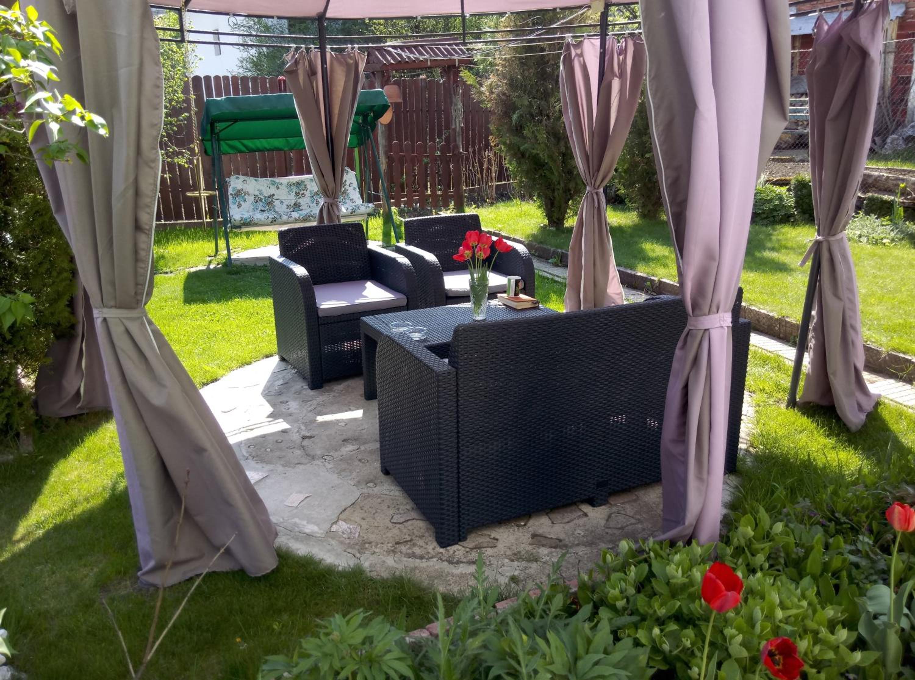 Cozy Guest House Niya , до Боровец , двор и барбекю