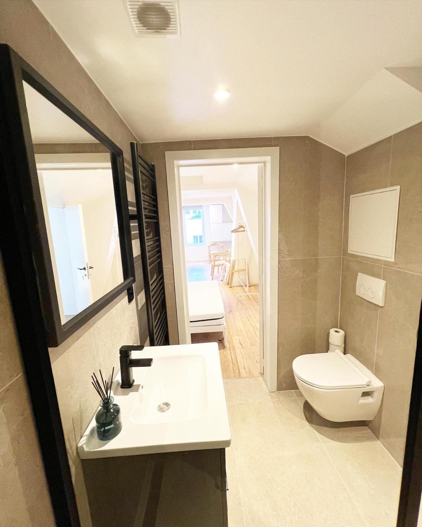Mayfair Suites