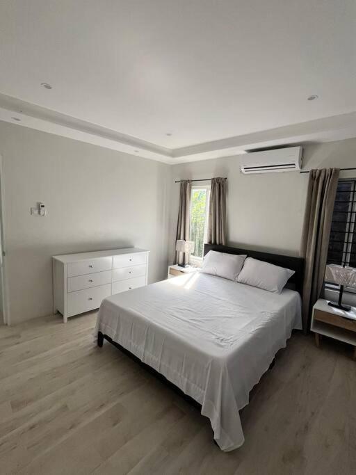 Solaris 2: Peaceful Condo close to Tourist Spots
