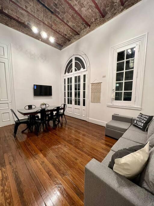 Casona Colonial cerca de Palermo 10 PAX Parrilla