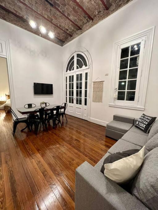 Casona Colonial cerca de Palermo 10 PAX Parrilla